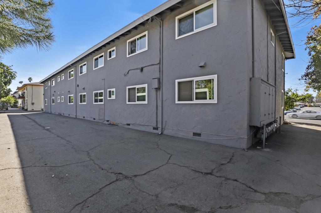 1727 Marco Polo Way Property Photo 16