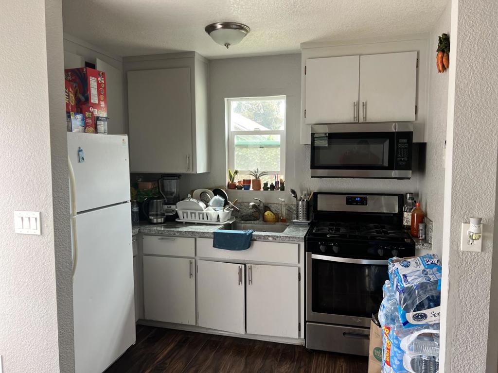 1397 Vine Street Property Photo 5