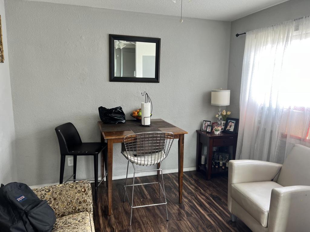 1397 Vine Street Property Photo 7