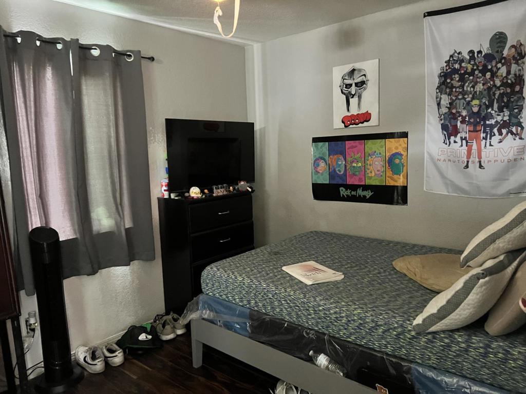 1397 Vine Street Property Photo 8