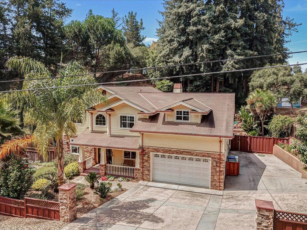 839 Calabasas Road Property Photo 2