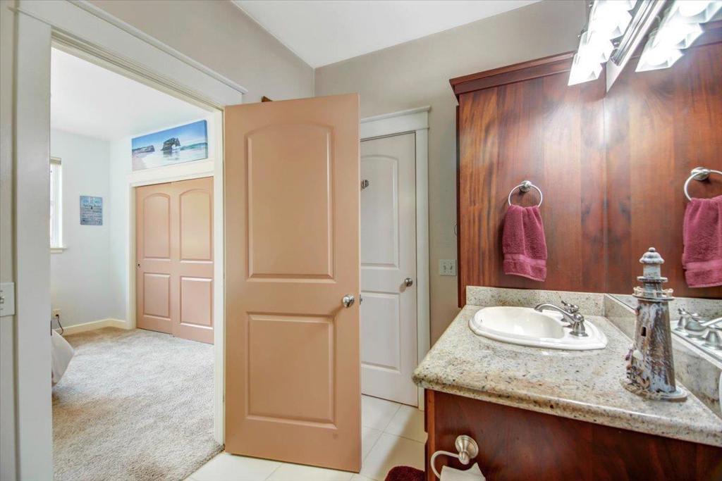 839 Calabasas Road Property Photo 36