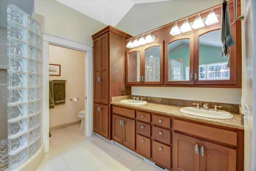 839 Calabasas Road Property Photo 37