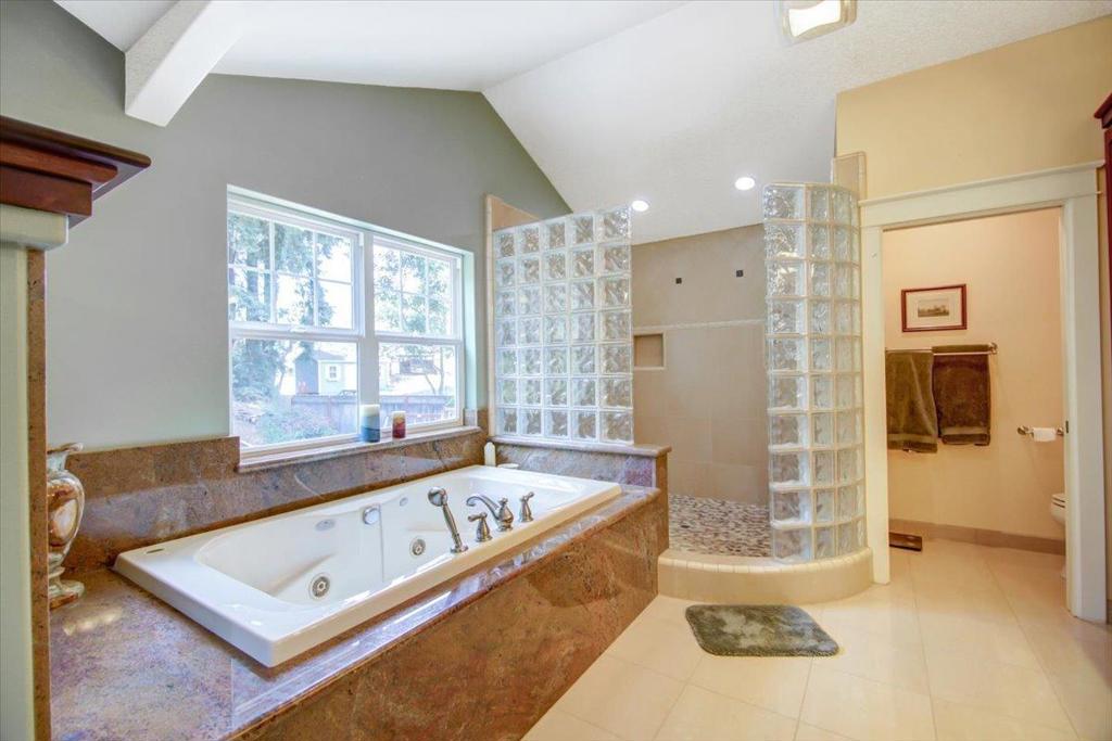839 Calabasas Road Property Photo 43