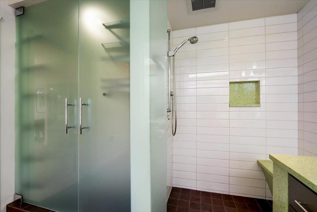3391 Thomas Drive Property Photo 17