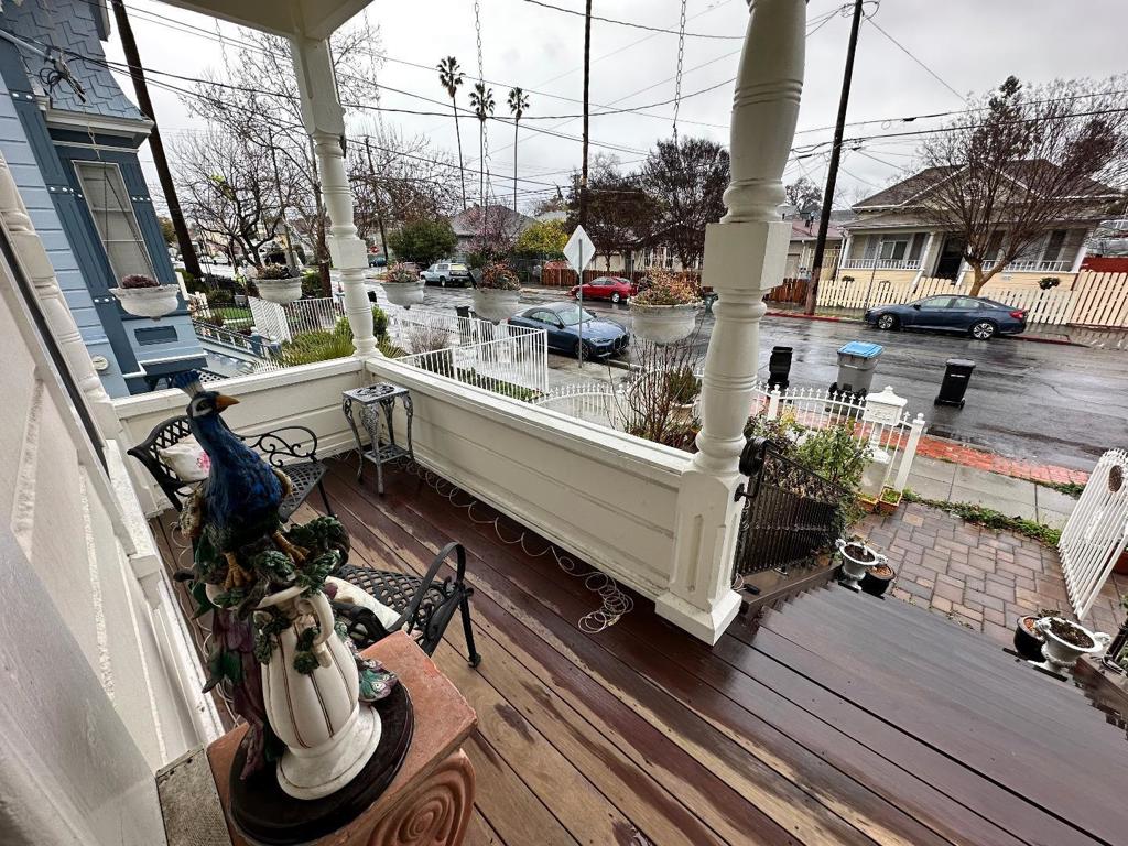 269 E Saint James Street Property Photo 11