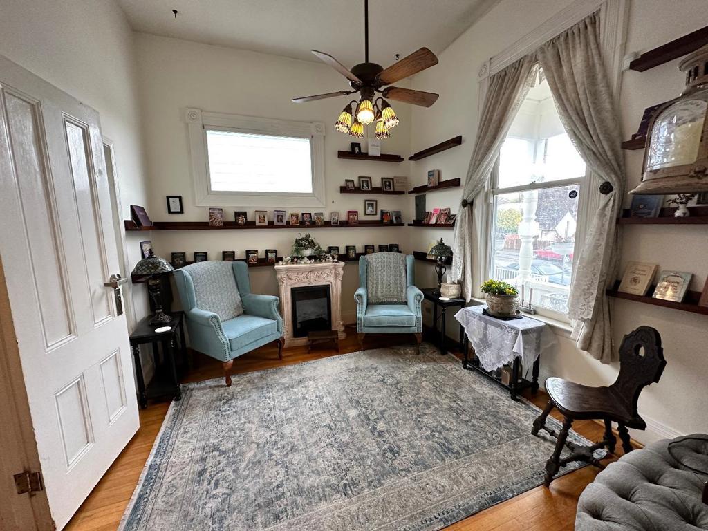269 E Saint James Street Property Photo 13