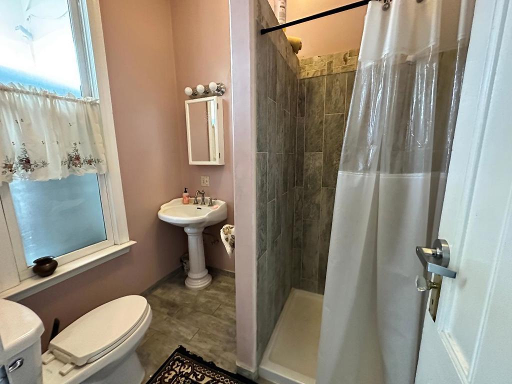 269 E Saint James Street Property Photo 22