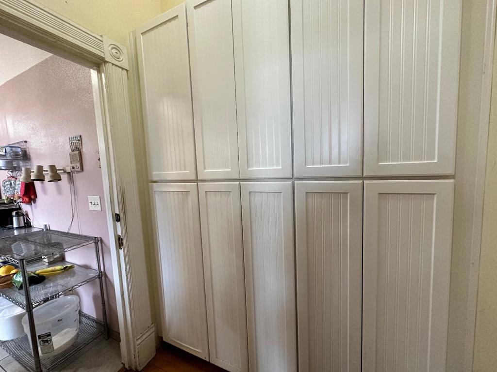 269 E Saint James Street Property Photo 29