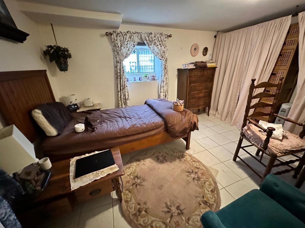 269 E Saint James Street Property Photo 56