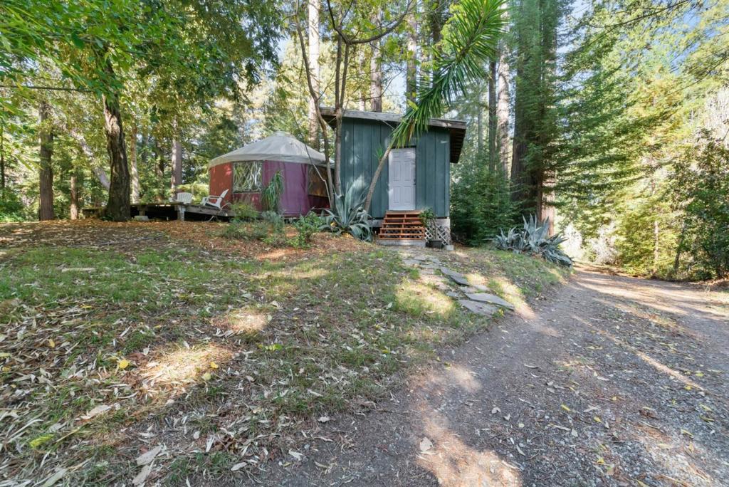 6121 Fern Flat Road Property Photo 7