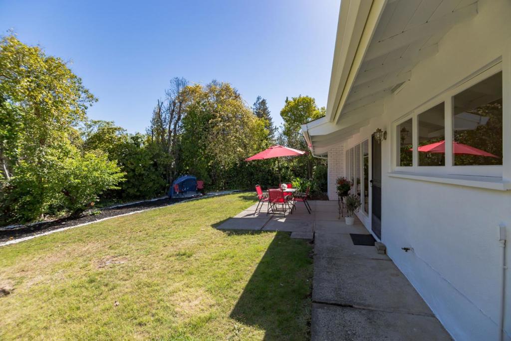 2158 Jardin Drive Property Photo 6