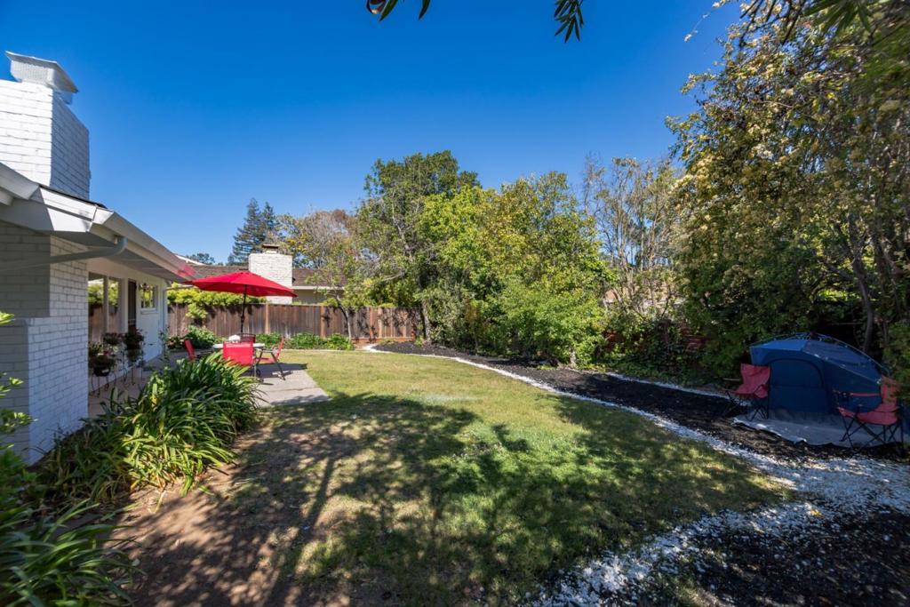 2158 Jardin Drive Property Photo 7