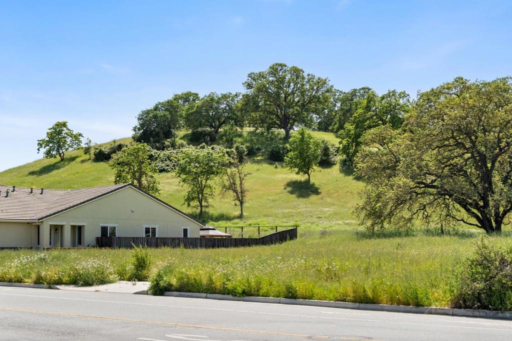 0 Rancho Hills Dr Drive Property Photo 1