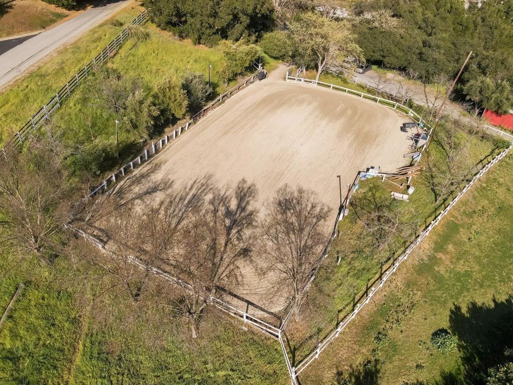 22200 Mount Eden Road Property Photo 3