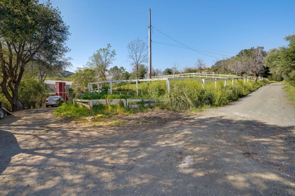 22200 Mount Eden Road Property Photo 9