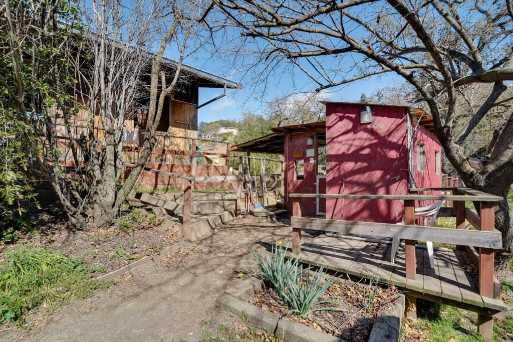22200 Mount Eden Road Property Photo 28