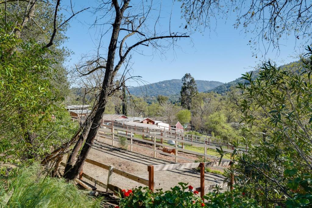 22200 Mount Eden Road Property Photo 30