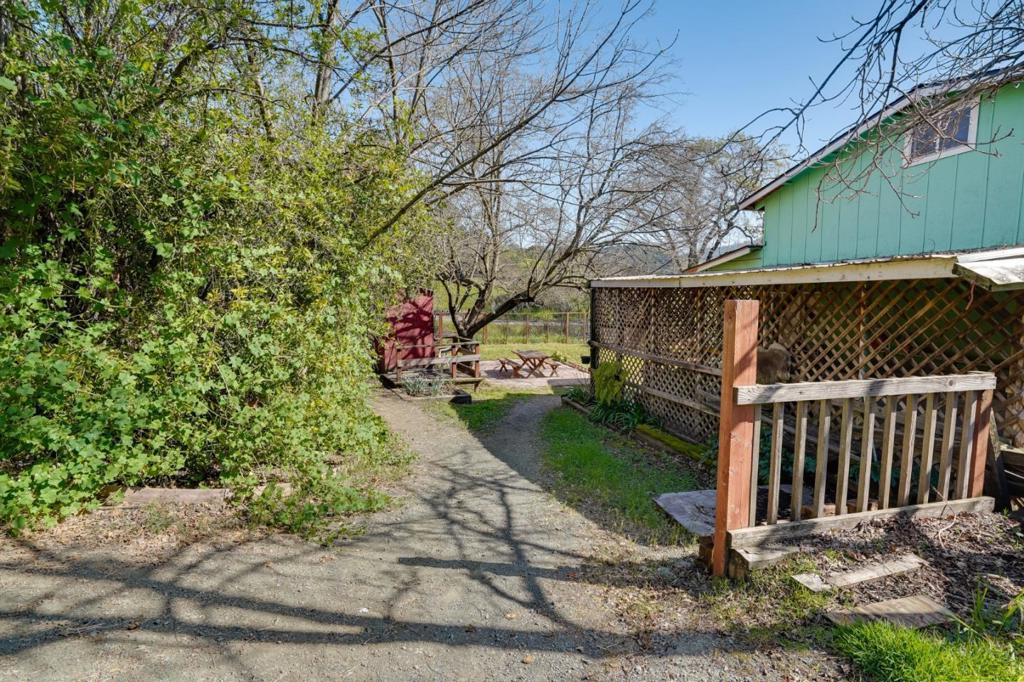 22200 Mount Eden Road Property Photo 44