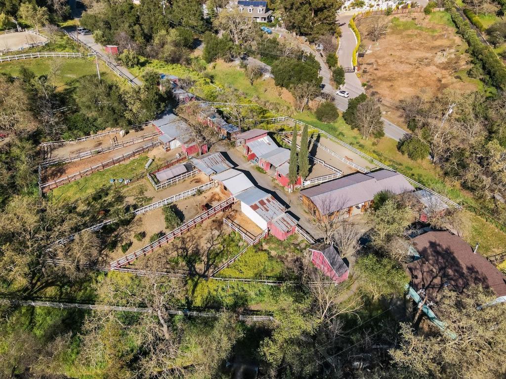 22200 Mount Eden Road Property Photo 52
