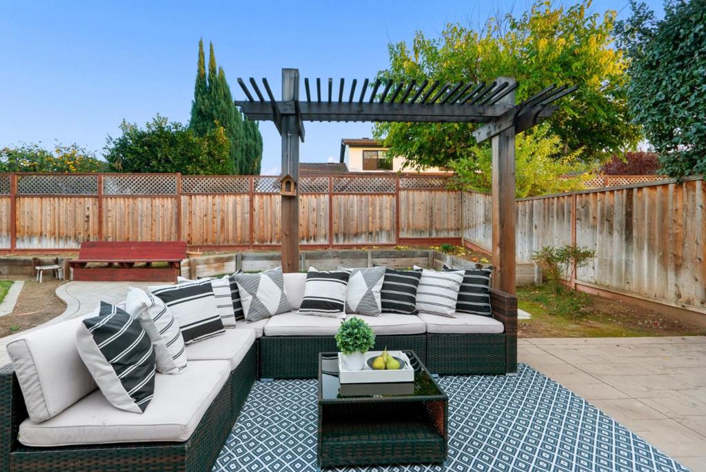 1578 Calle De Aida Property Photo 26