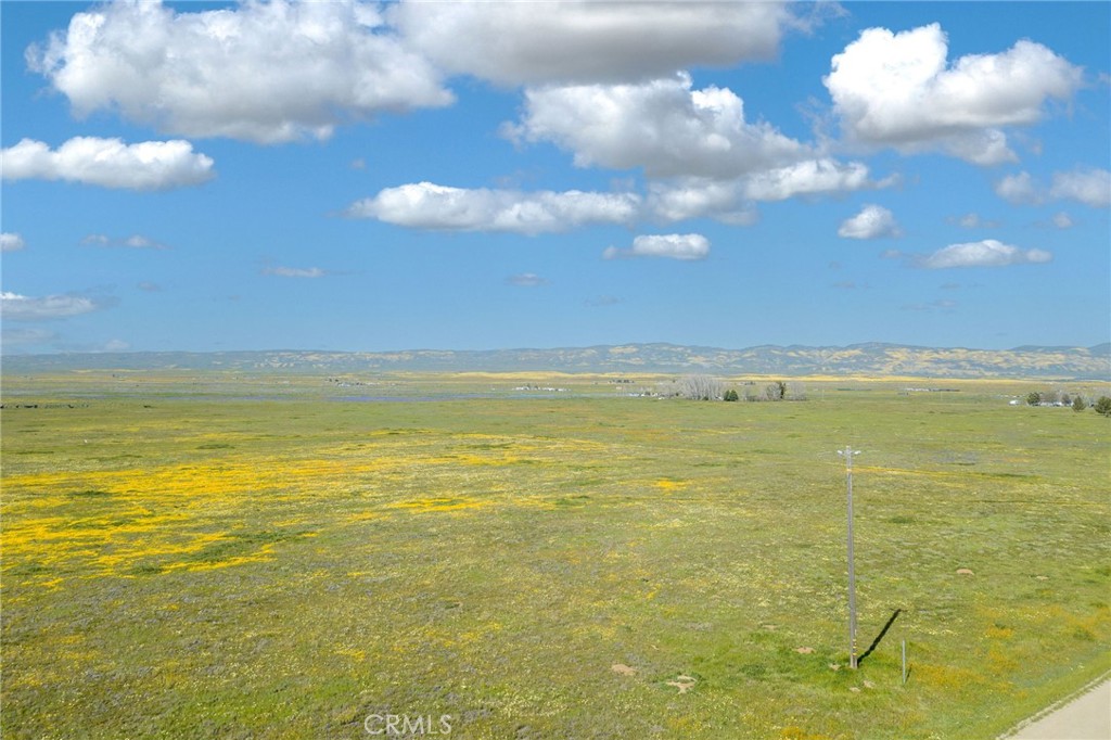 13531 Soda Lake Road Property Photo