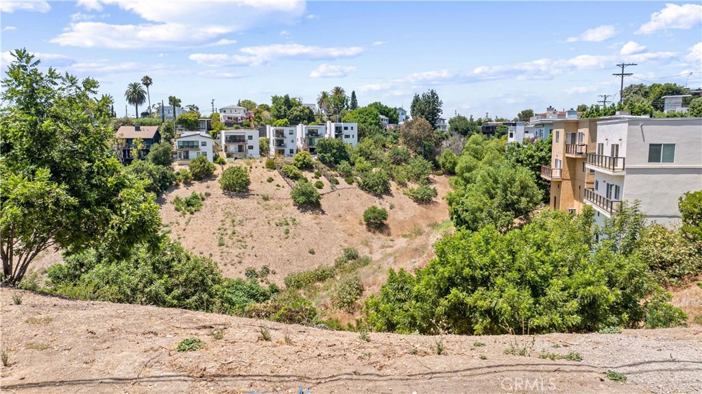3825 Cazador Street Property Photo 2