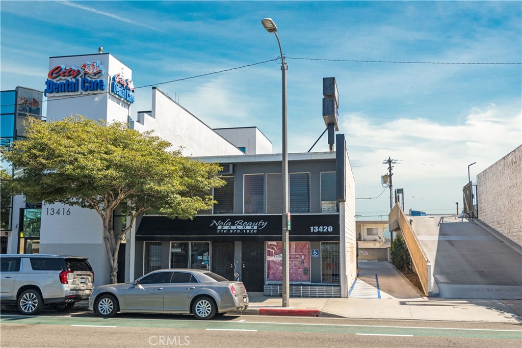13420 Hawthorne Boulevard Property Photo 1