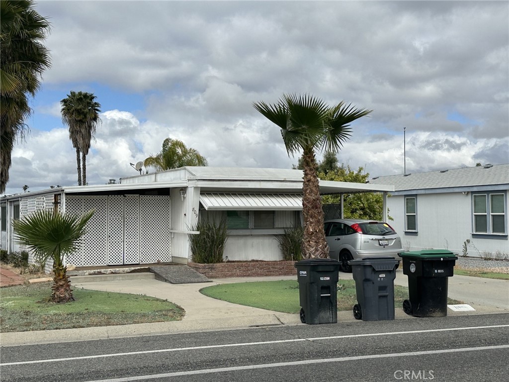 809 S Palm Avenue Property Photo 1