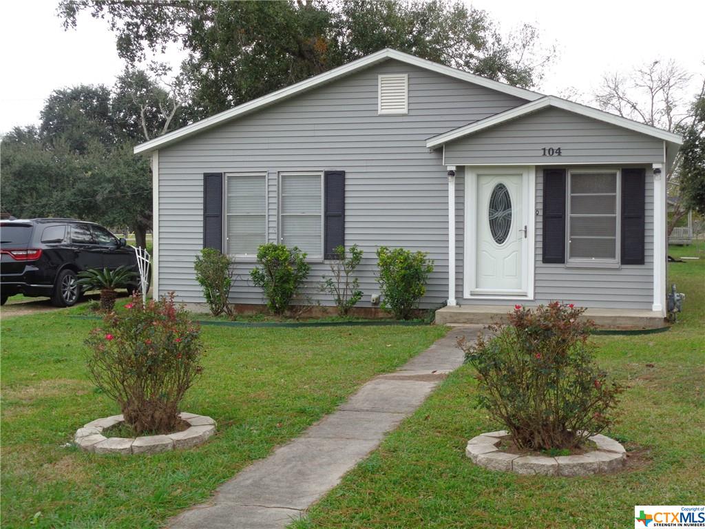 104 East Street Property Photo 1