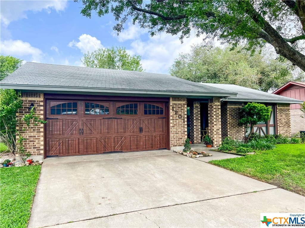 1201 Westwood Street Property Photo 1