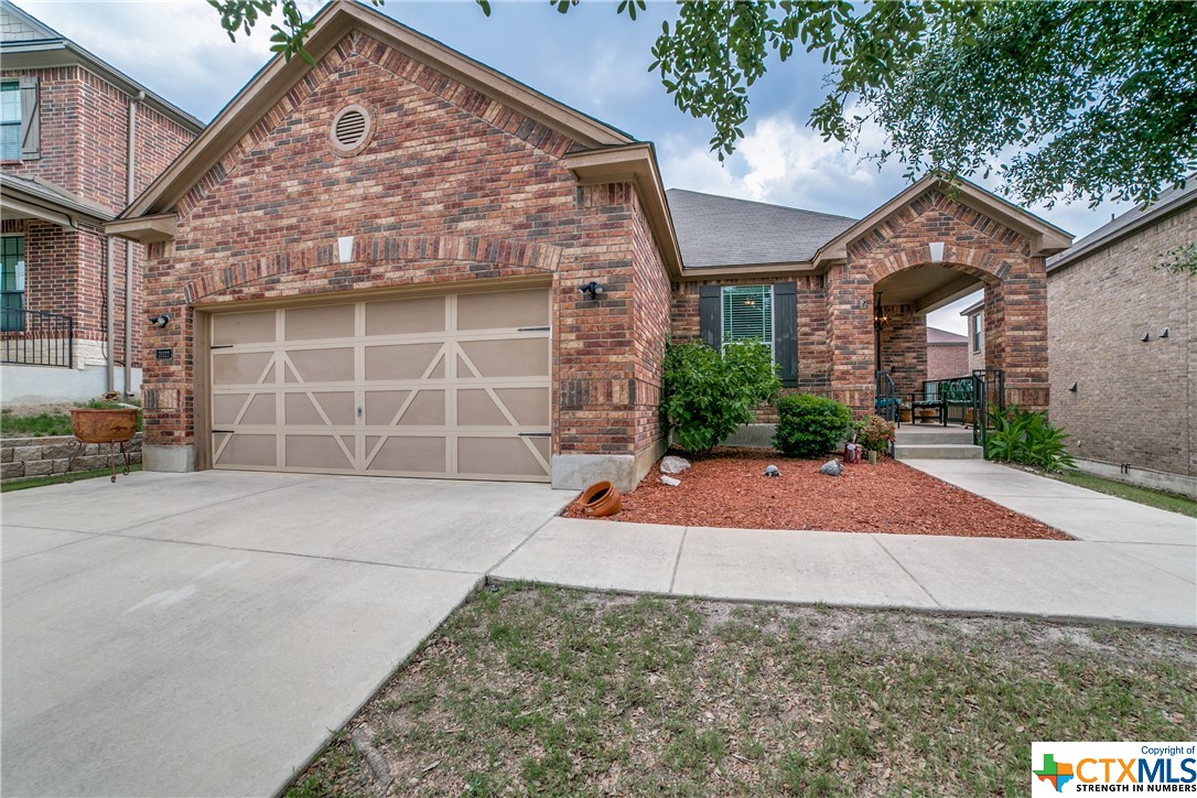 21222 Cinch Run Property Photo 1