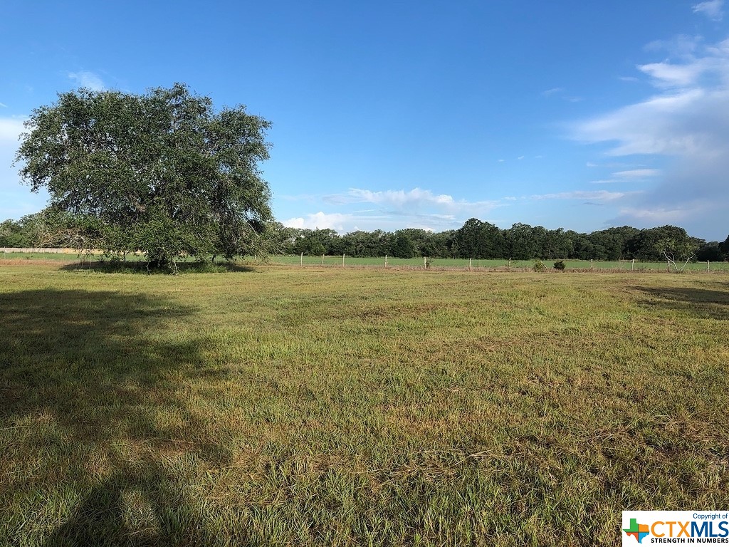 Lot 1 Pvt 1672 Property Photo