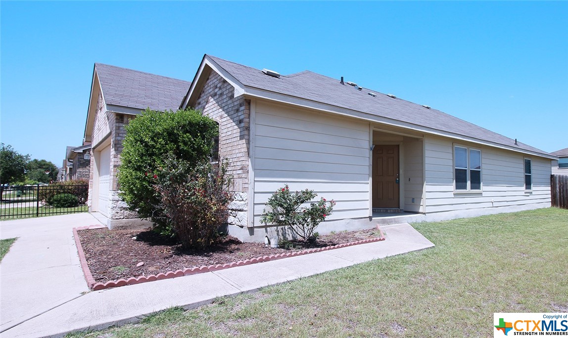 5603 Capricorn Loop Property Photo 1
