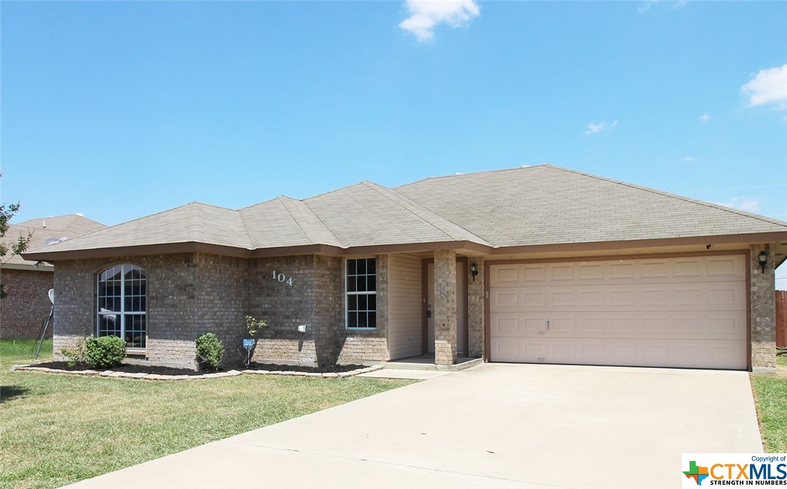 104 Pointer Street Property Photo 1