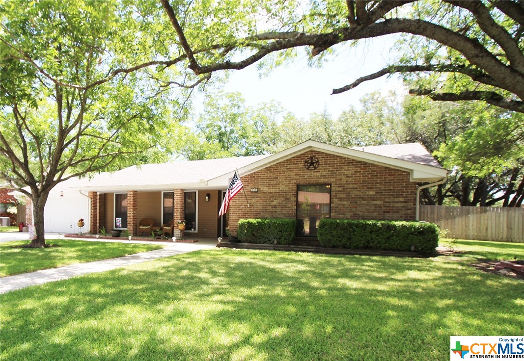 213 Evergreen Drive Property Photo 1