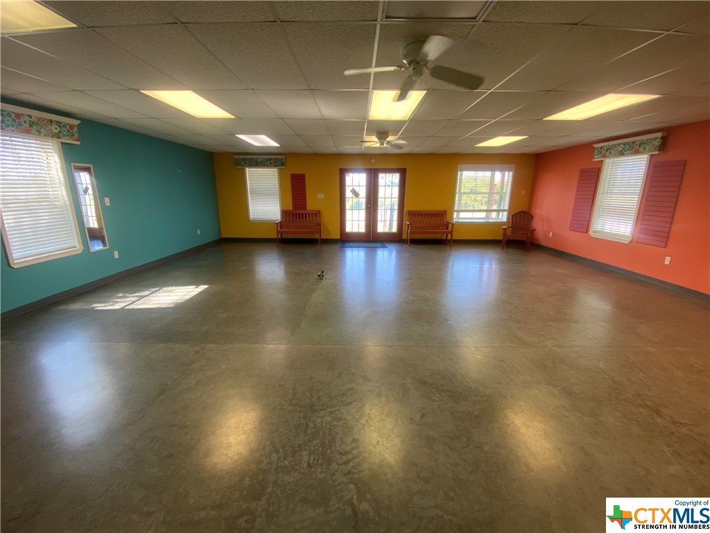 215 W Adams Avenue Property Photo 1