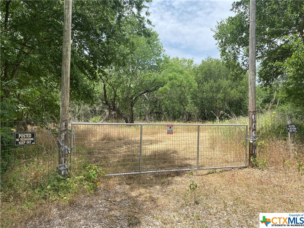 912 Fm 2537 3 Property Photo