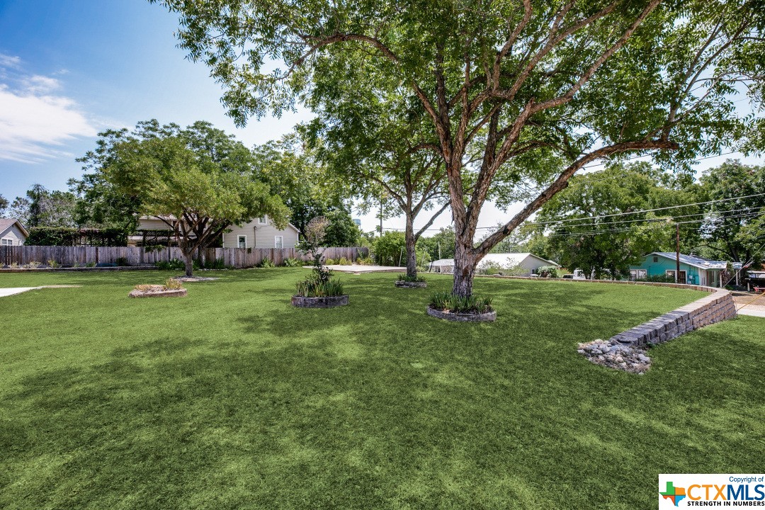193 S Central Avenue Property Photo 1