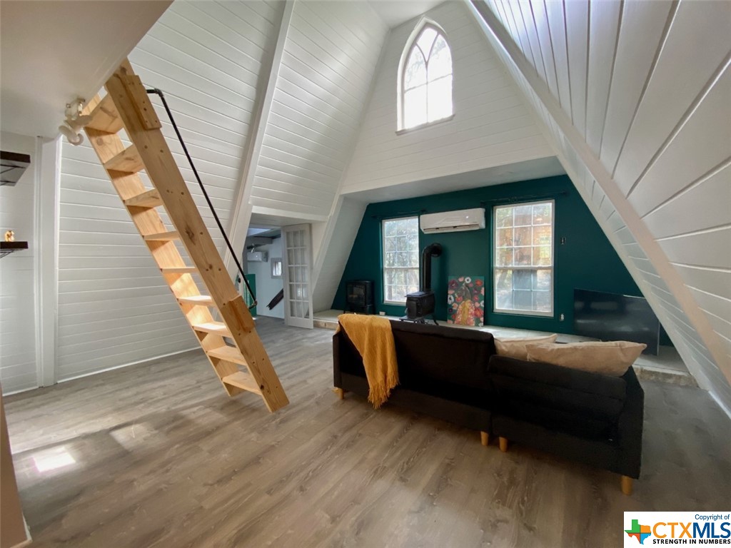 5300 Hilliard Road Property Photo 1