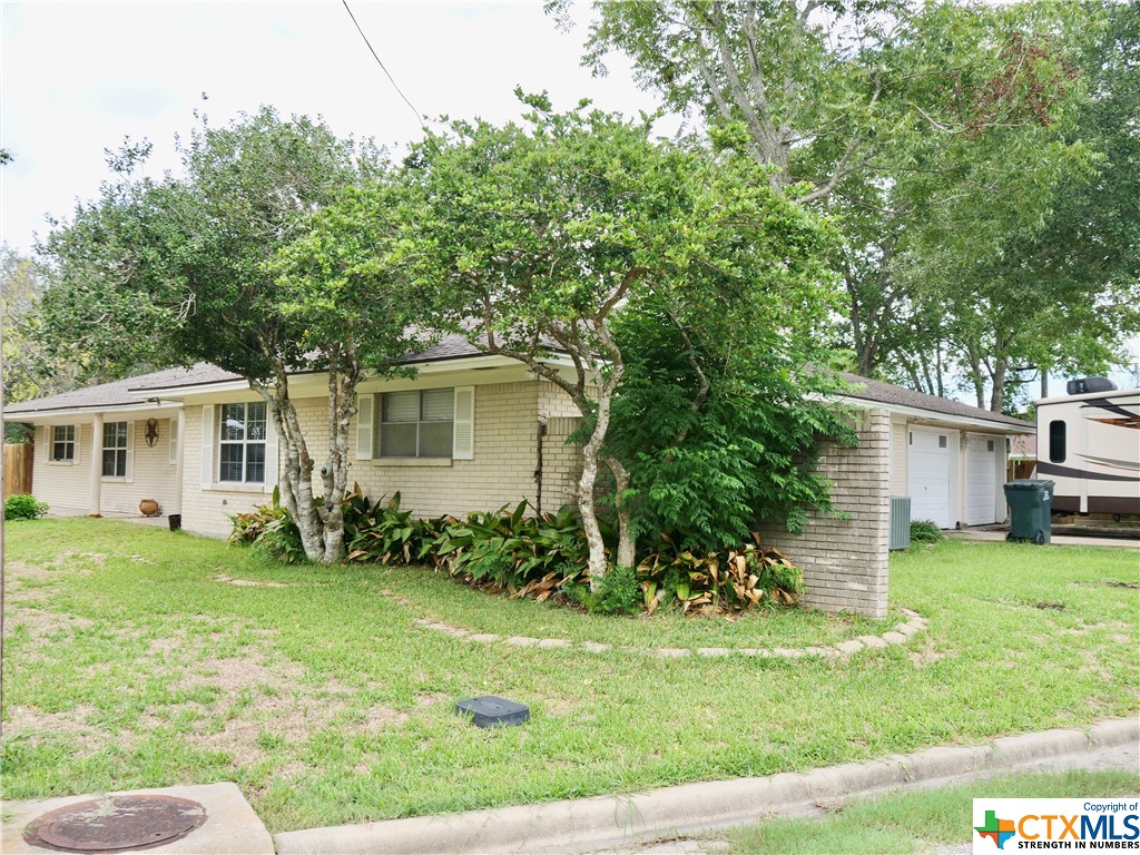 802 Sunset Drive Property Photo 1