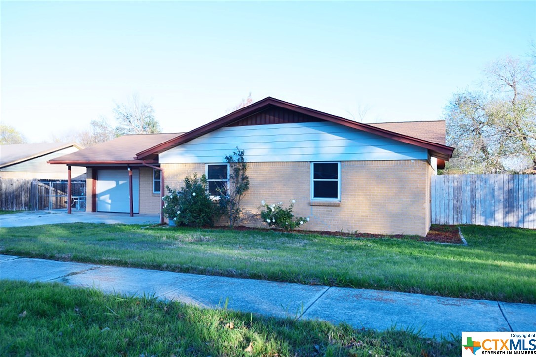 1802 Gaynor Drive Property Photo 1