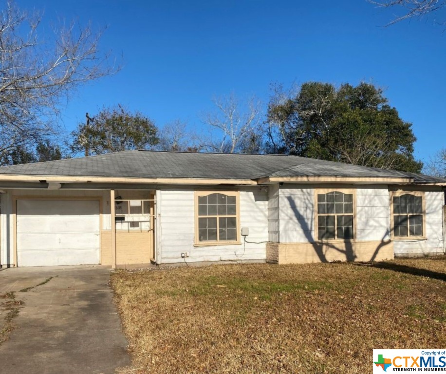 1608 Travis Avenue Property Photo 1