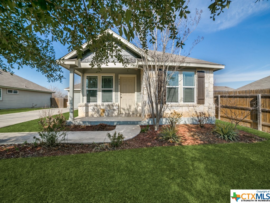 400 Gentle Breeze Property Photo 1