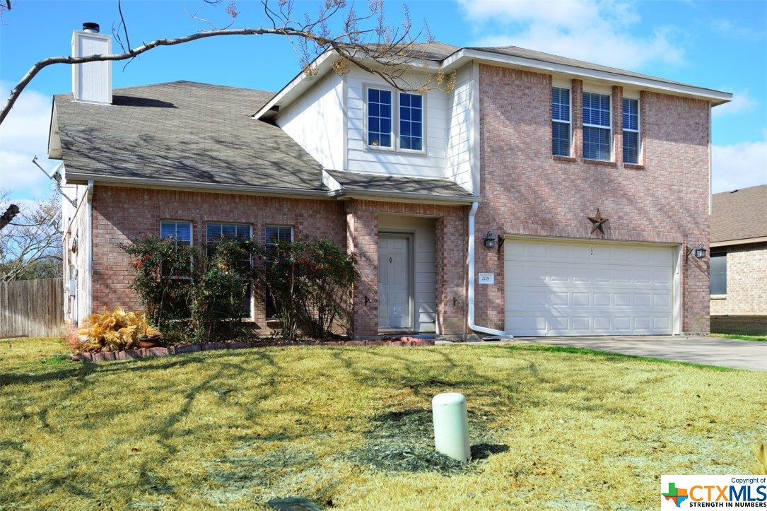 208 W Iowa Drive Property Photo 1