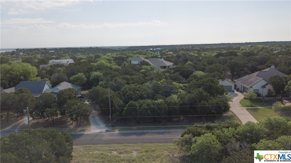 16082 Charlya Drive Property Photo 8