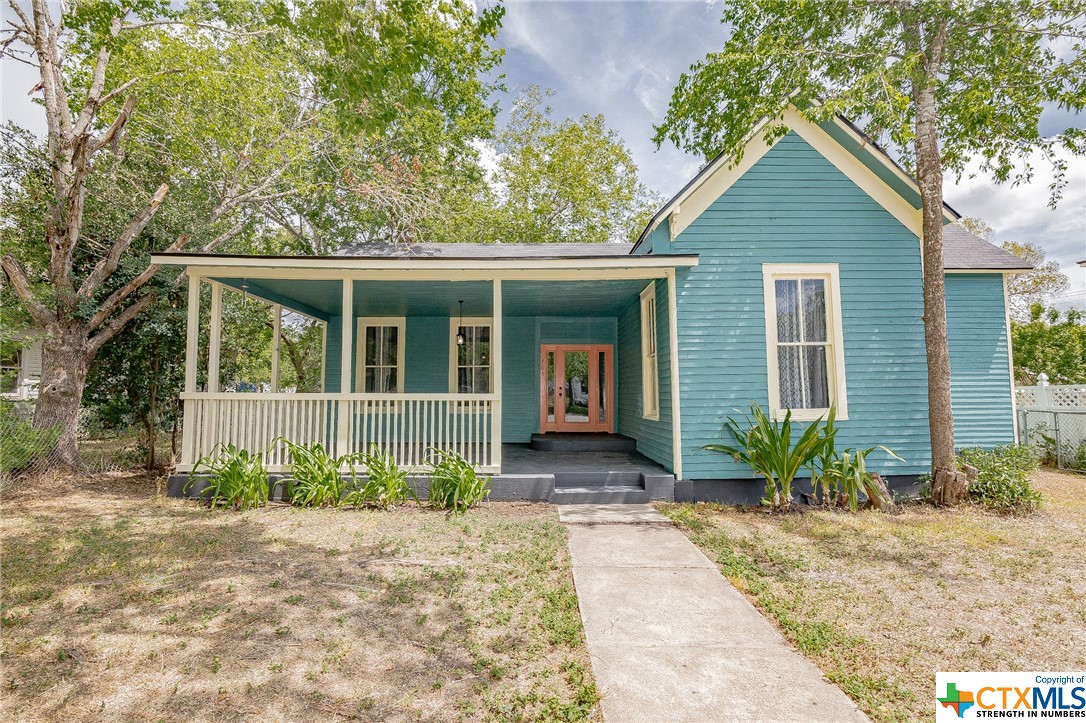 708 E Newman Street Property Photo 1