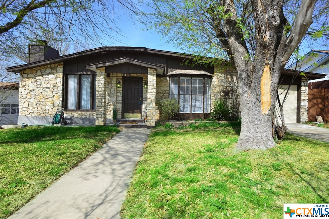 1817 Crestridge Drive Property Photo 1