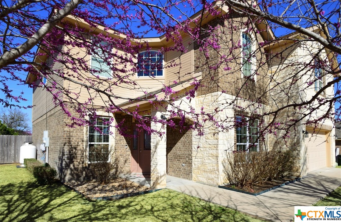 1604 Walker Place Boulevard Property Photo 1