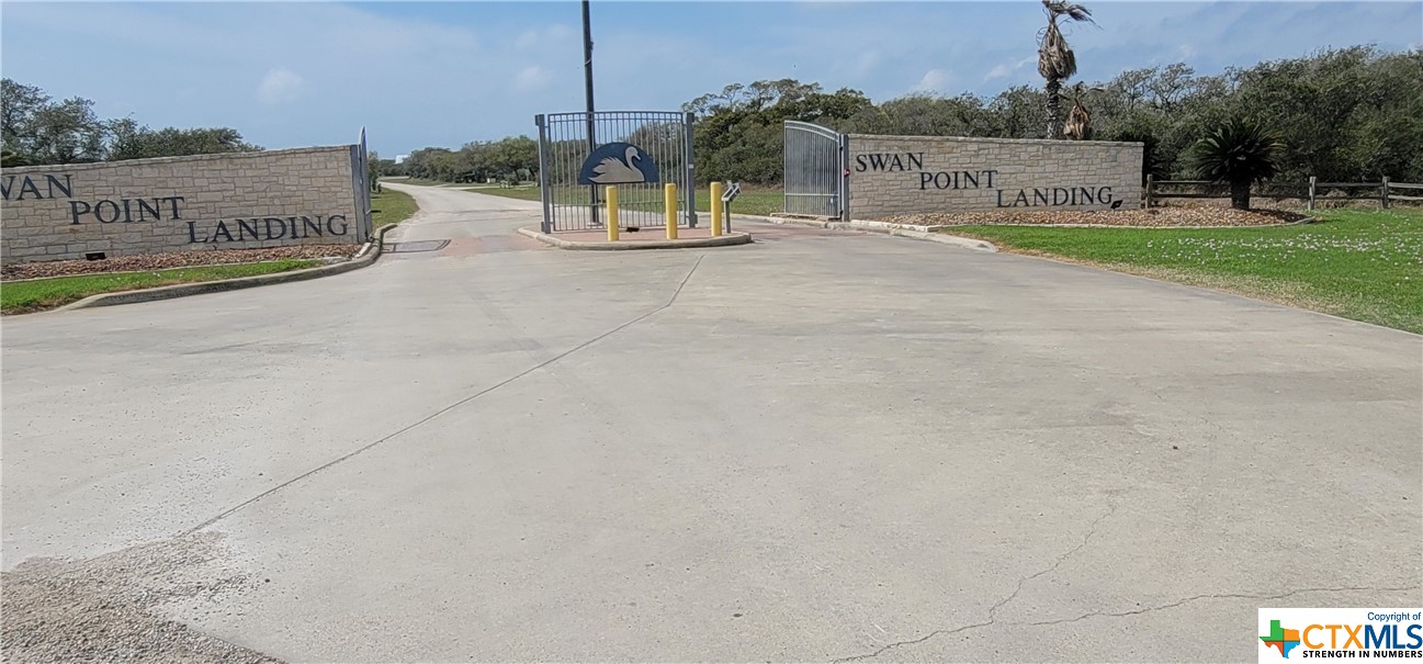 00 Bayside Drive Property Photo 1